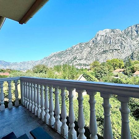 Apartman Dolcerosa Kotor Exterior photo
