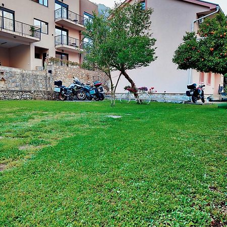 Apartman Dolcerosa Kotor Exterior photo